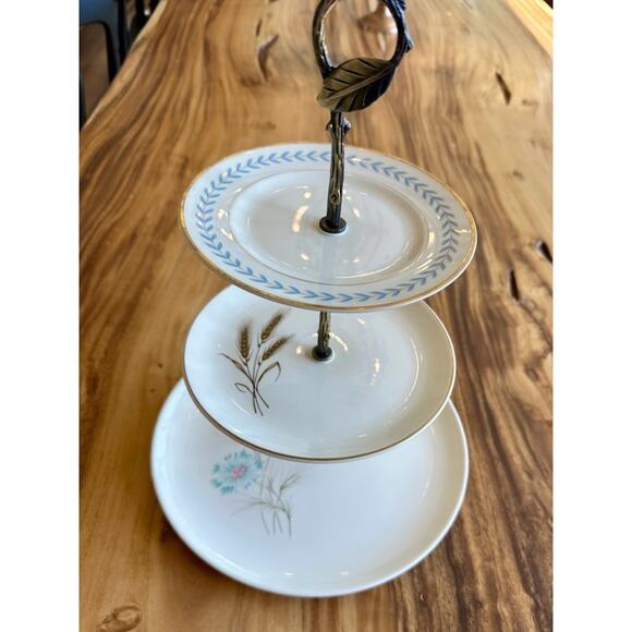 Three-Tier Dessert Stand | Mid-Century China |‎ Wedding Décor - Picture 1 of 6